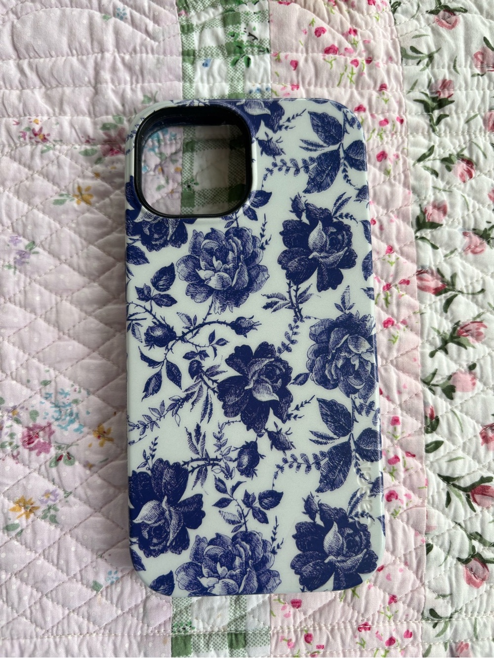 CASELY iPhone 15 Bold + Mag Safe case- Rose to Frame